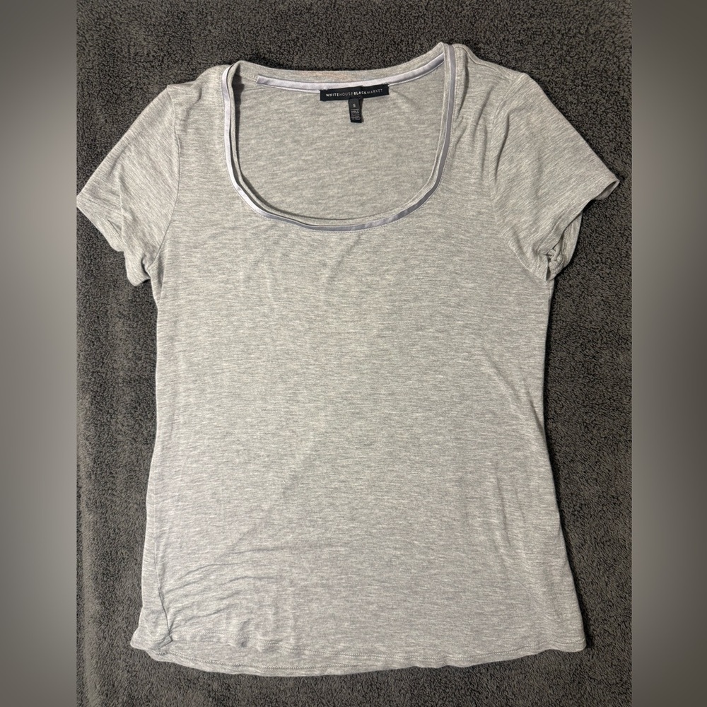 White House Black Market Light Gray Short Sleeve Top‎